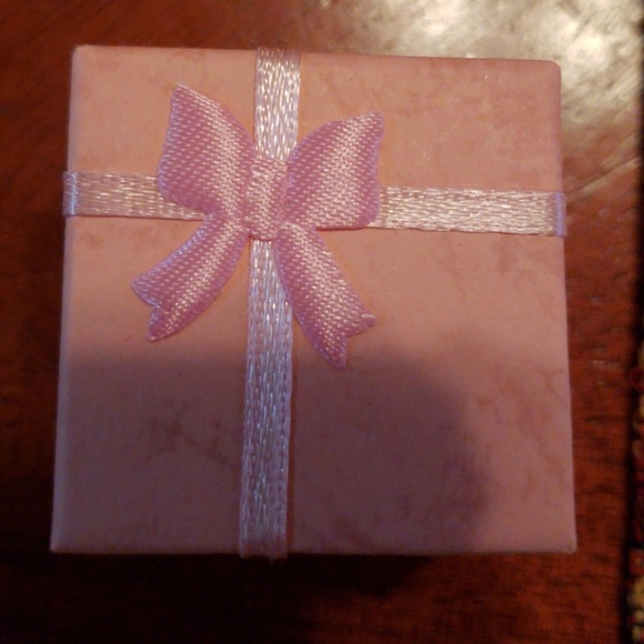 Beautiful,CZ ring size 6.5 - Picture 4 of 4